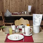 阿尔宾纳酒店 酒店