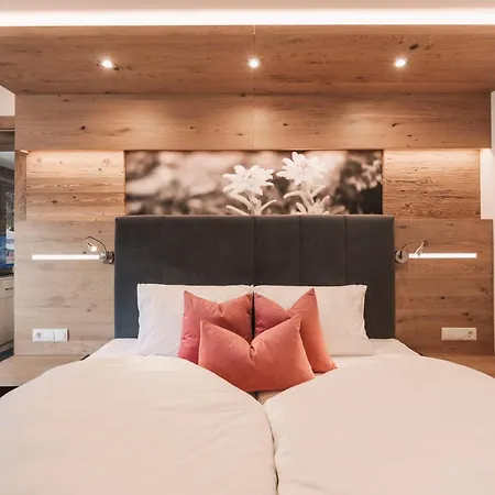 Hotel Alpina