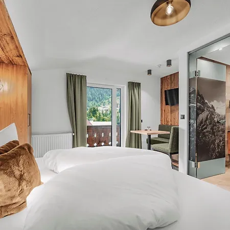 Alpina Otel